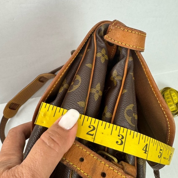 LOUIS VUITTON Monogram Saumur 30 Brown Crossbody shoulder bag. - Picture 14 of 15